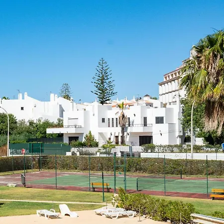 Silchoro - Estudio Remodelado Com Ac E Piscina Em Albufeira